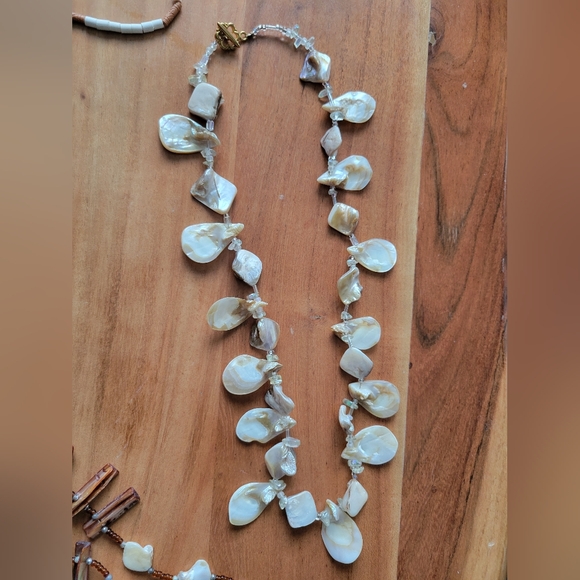 Shell Jewelry Set - Picture 5 of 5